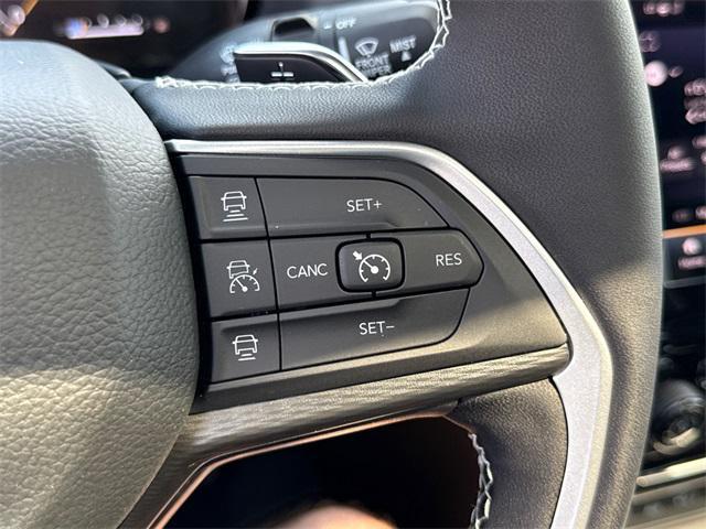 new 2025 Jeep Grand Cherokee L car, priced at $39,687