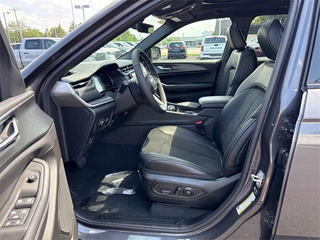 new 2025 Jeep Grand Cherokee L car, priced at $39,687