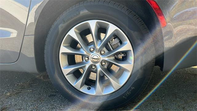 new 2025 Chrysler Pacifica car, priced at $47,587