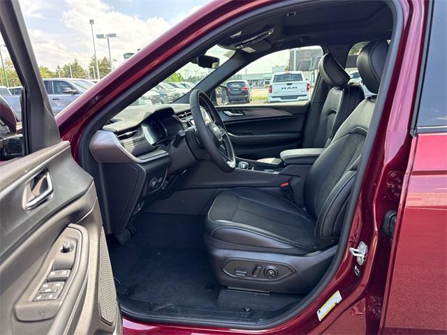 new 2025 Jeep Grand Cherokee L car, priced at $41,687