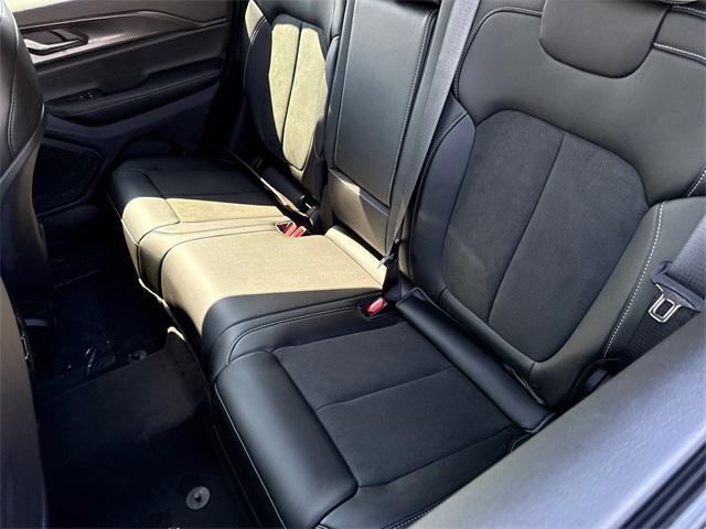 new 2025 Jeep Grand Cherokee car, priced at $42,337