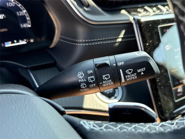 new 2025 Jeep Grand Cherokee car, priced at $42,337