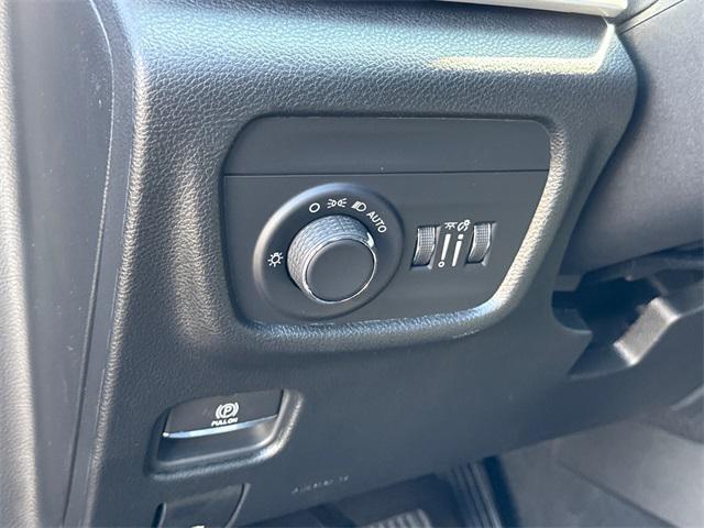 new 2025 Jeep Grand Cherokee car, priced at $42,337