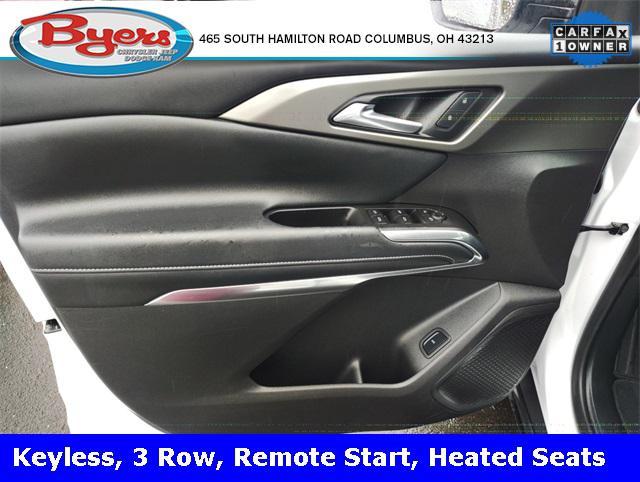 used 2025 Chevrolet Traverse car, priced at $34,208