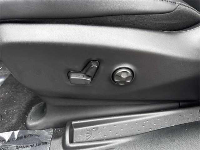 new 2026 Chrysler Pacifica car, priced at $39,487