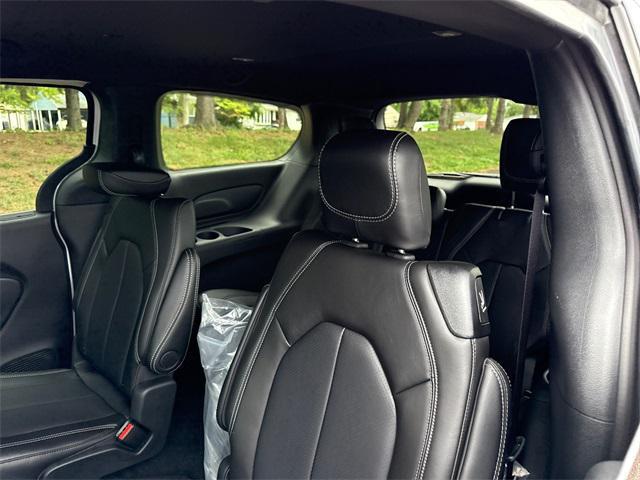 new 2026 Chrysler Pacifica car, priced at $39,487