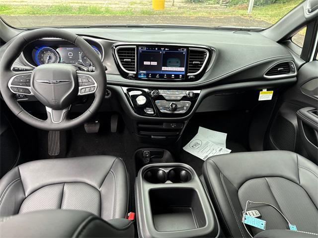 new 2026 Chrysler Pacifica car, priced at $39,487