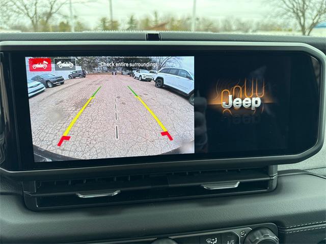 new 2025 Jeep Wrangler car, priced at $52,090