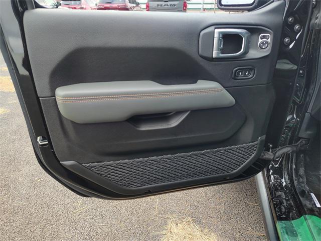 new 2026 Jeep Gladiator car, priced at $61,177