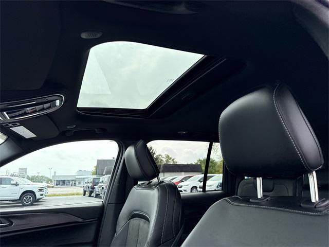 new 2025 Jeep Grand Cherokee car, priced at $44,525