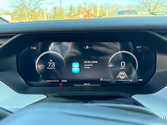 new 2026 Jeep Cherokee car, priced at $41,238