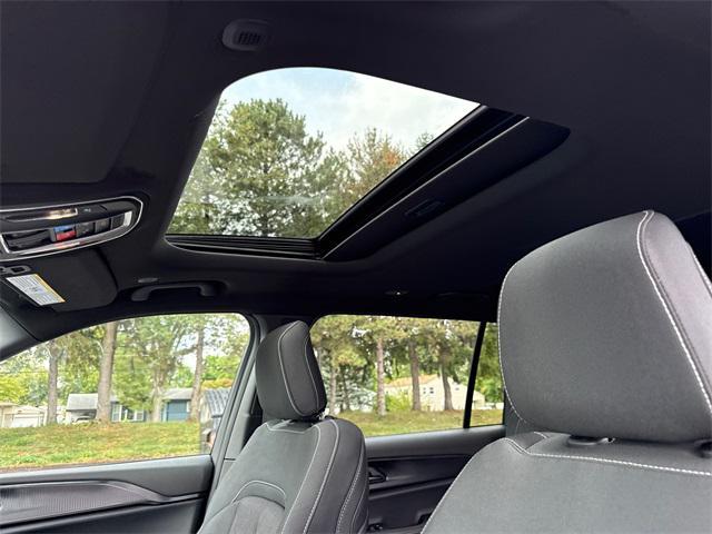 new 2025 Jeep Grand Cherokee L car, priced at $40,987