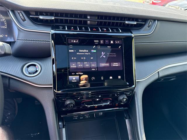 new 2025 Jeep Grand Cherokee car, priced at $42,337