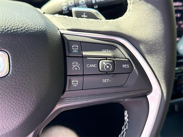 new 2025 Jeep Grand Cherokee car, priced at $42,337