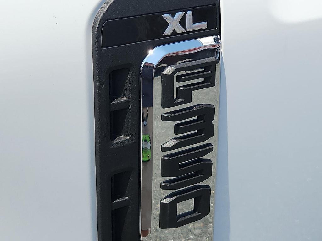 new 2025 Ford F-350 car, priced at $61,304