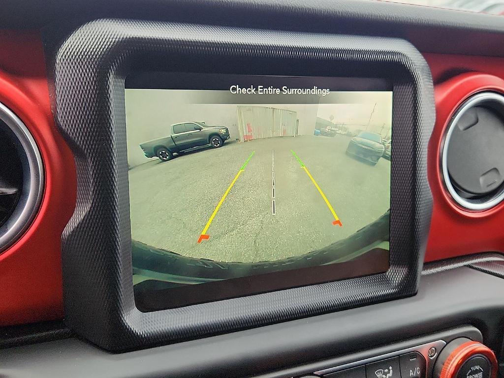 used 2021 Jeep Wrangler Unlimited car, priced at $32,000