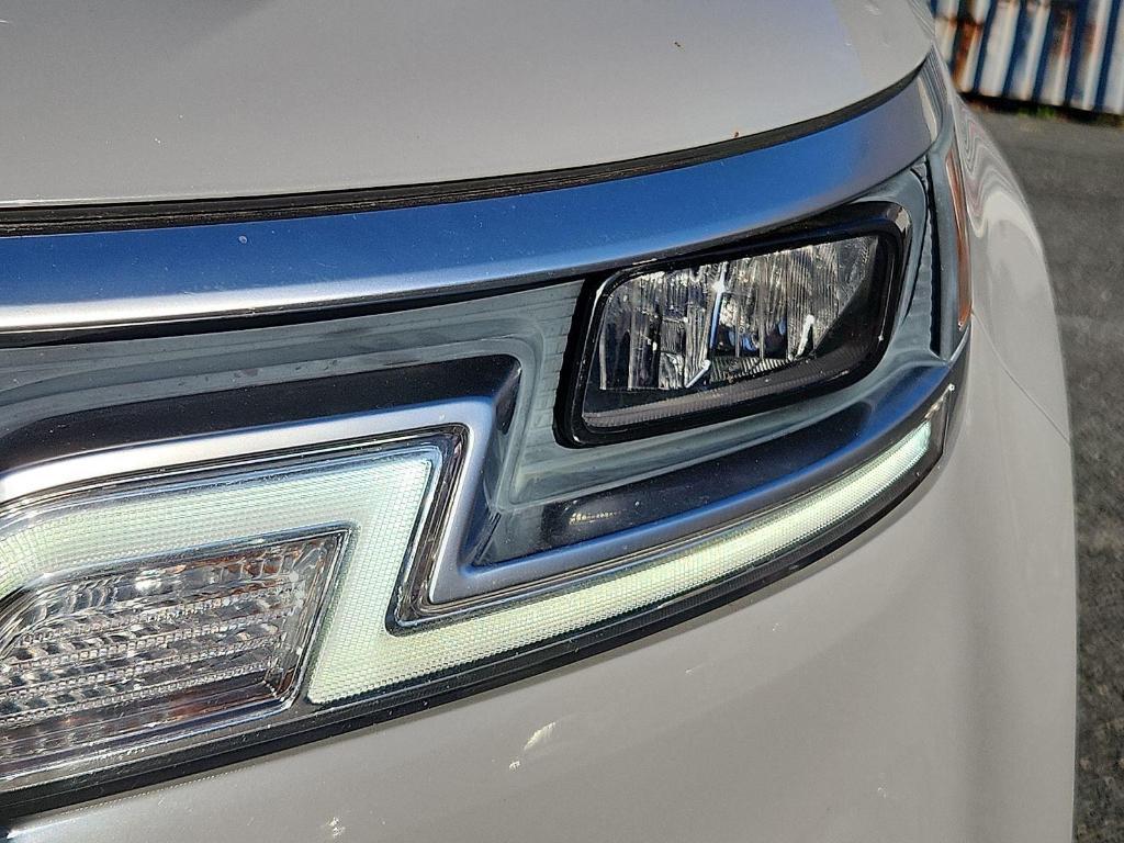 used 2022 Kia Carnival car, priced at $32,500