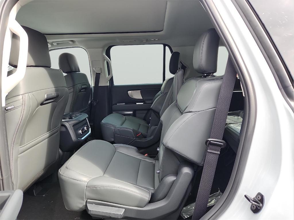 new 2026 Ford Expedition car, priced at $71,509