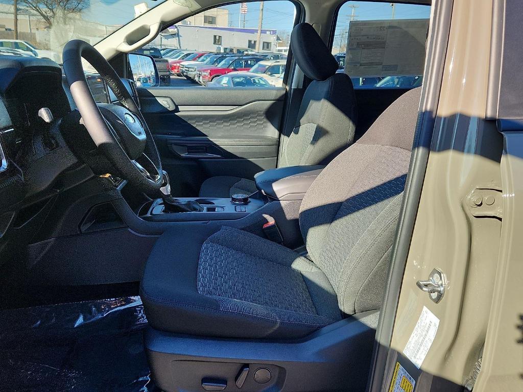 new 2025 Ford Ranger car, priced at $40,117