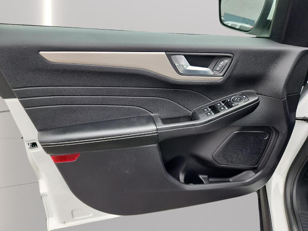used 2022 Ford Escape car, priced at $23,500