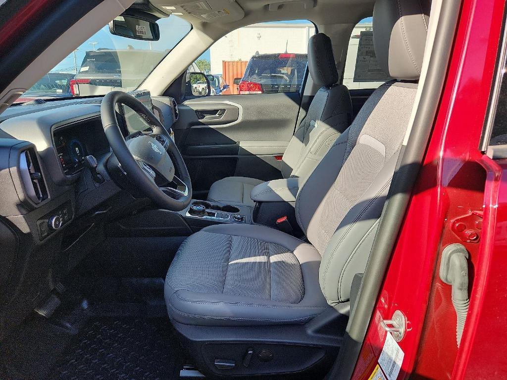 new 2025 Ford Bronco Sport car, priced at $37,563