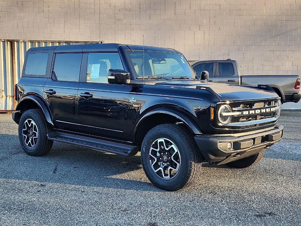 new 2025 Ford Bronco car, priced at $49,655