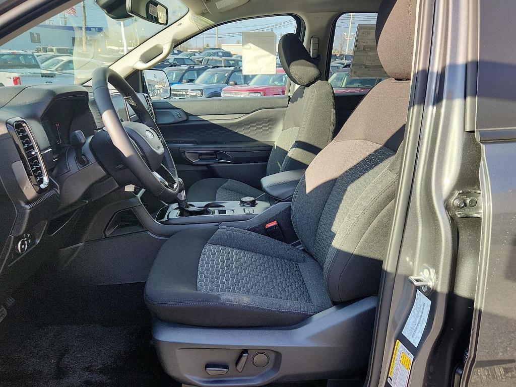 new 2025 Ford Ranger car, priced at $39,746