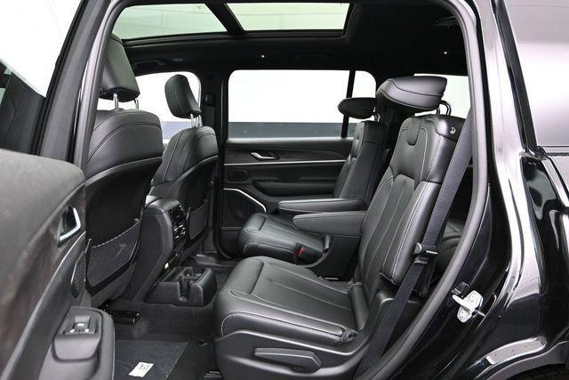 new 2026 Jeep Grand Cherokee L car, priced at $48,033