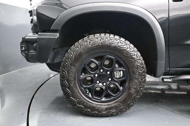 used 2024 Chevrolet Silverado 1500 car, priced at $59,989