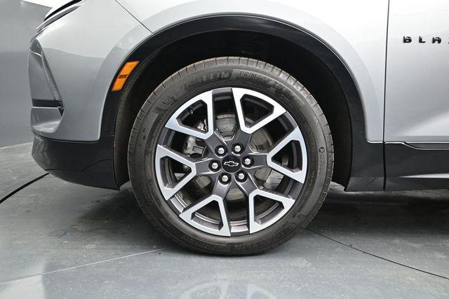 used 2025 Chevrolet Blazer car, priced at $37,585