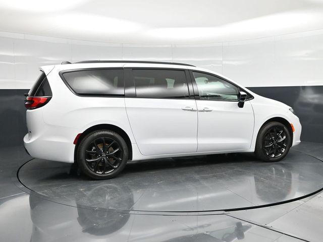 new 2026 Chrysler Pacifica car, priced at $47,169