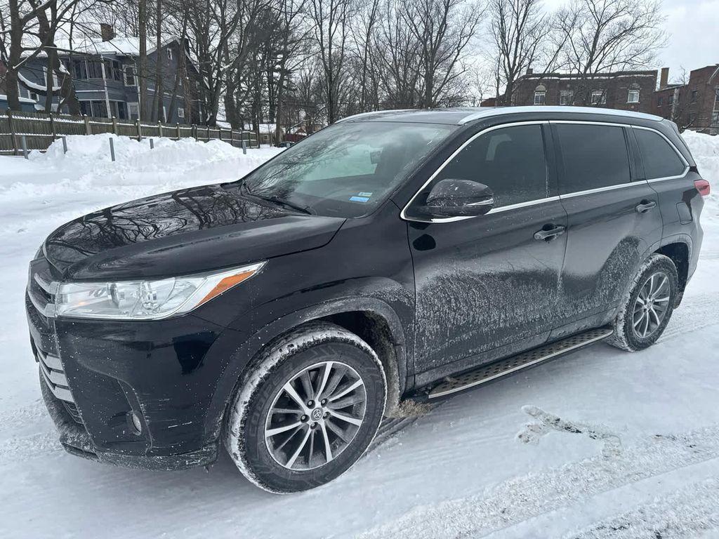 used 2019 Toyota Highlander car, priced at $21,479