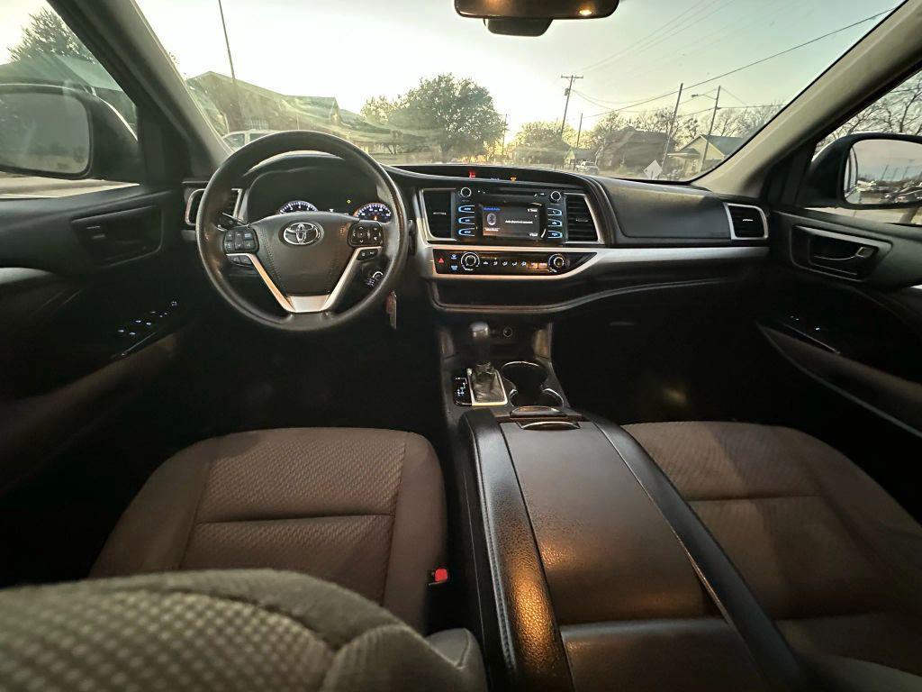 used 2018 Toyota Highlander car, priced at $13,850