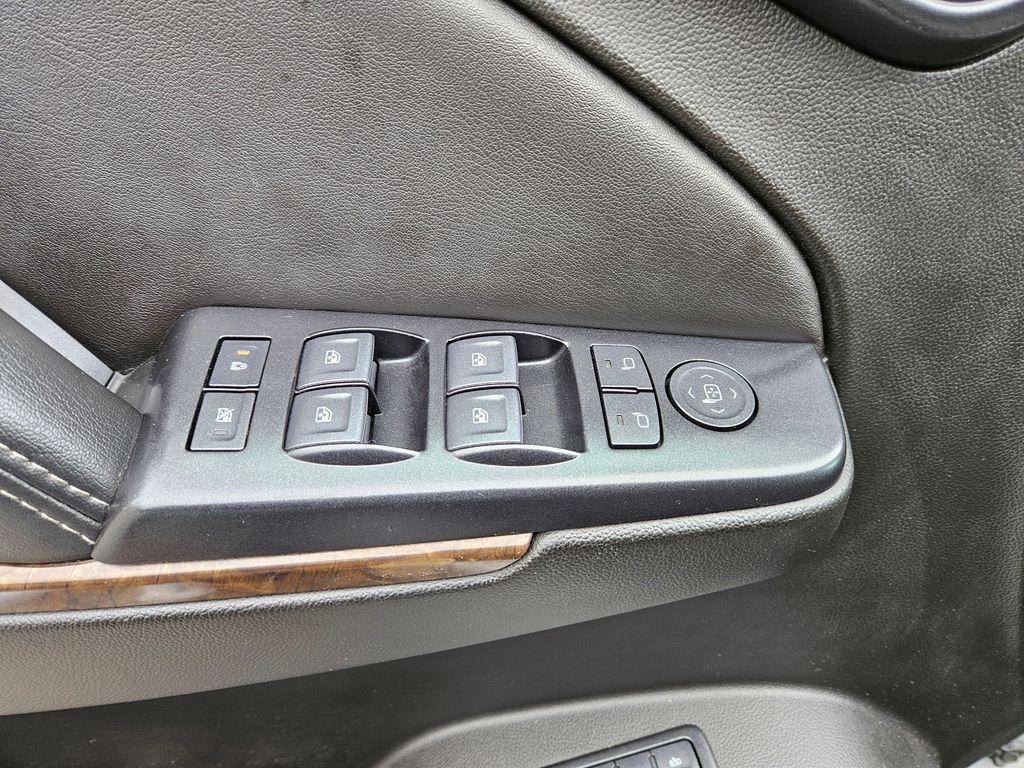 2020 Silver Ice Metallic Chevrolet Tahoe