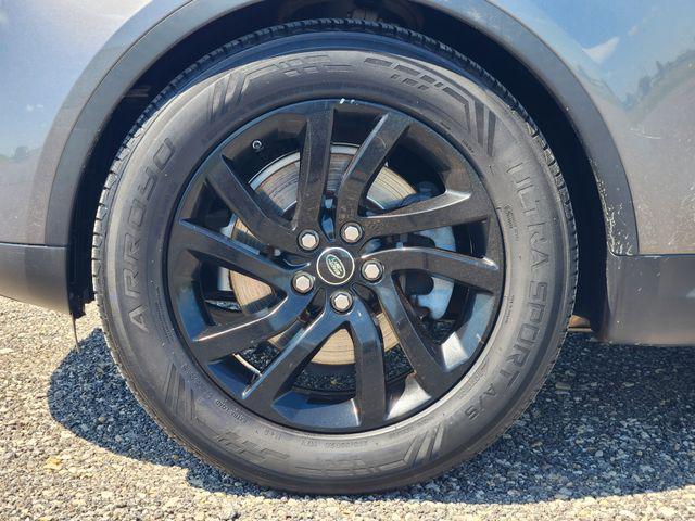used 2017 Land Rover Discovery car, priced at $13,750