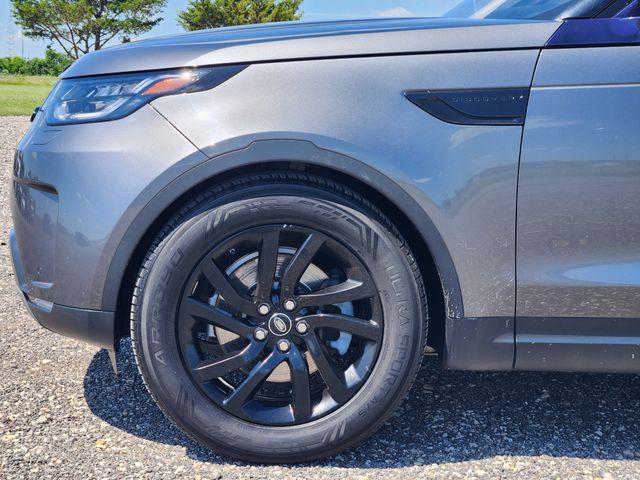 used 2017 Land Rover Discovery car, priced at $13,750