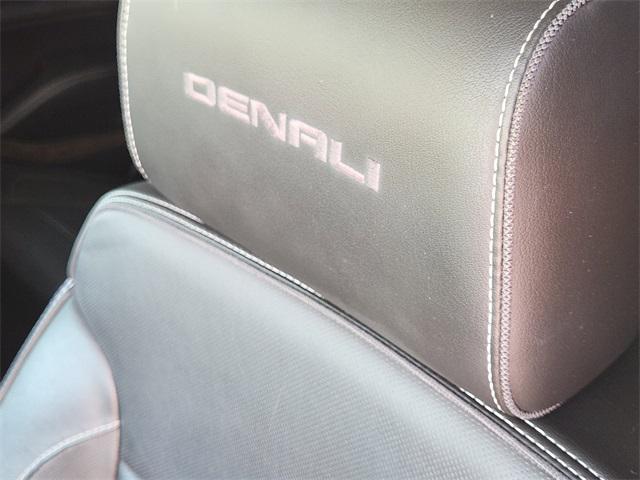 used 2019 GMC Yukon car, priced at $26,350