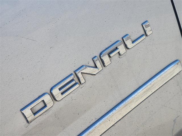 used 2019 GMC Yukon car, priced at $26,350