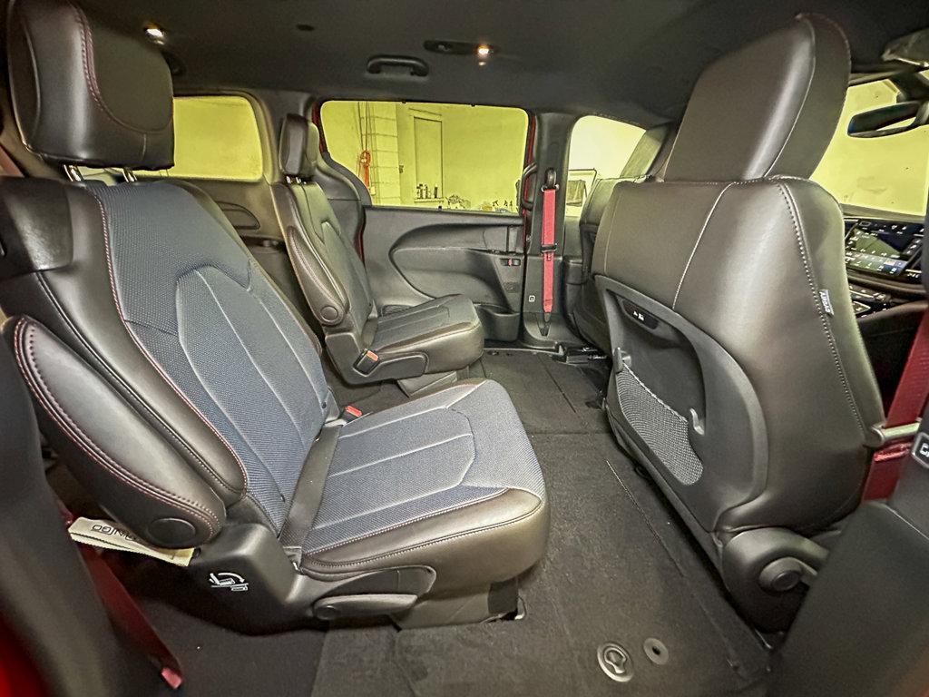 new 2027 Chrysler Pacifica car, priced at $48,832