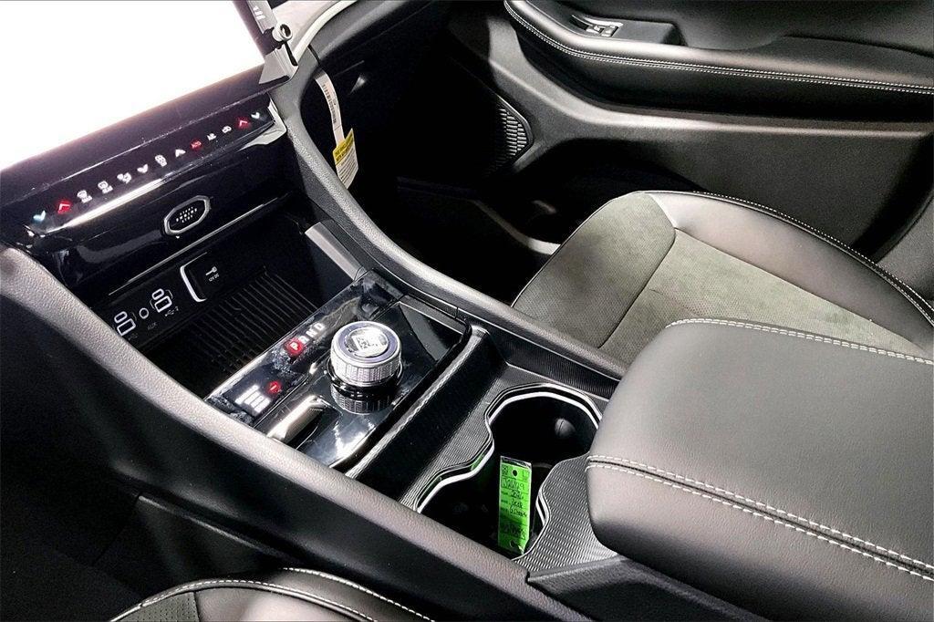 new 2026 Jeep Grand Cherokee car, priced at $48,750