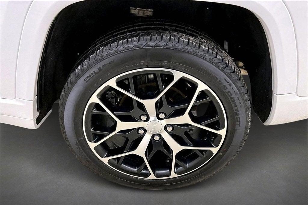 new 2025 Jeep Grand Cherokee car, priced at $62,650