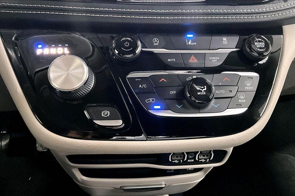 used 2022 Chrysler Pacifica car, priced at $31,000