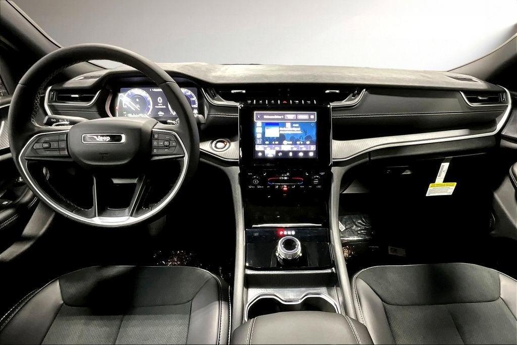 new 2025 Jeep Grand Cherokee L car, priced at $41,495