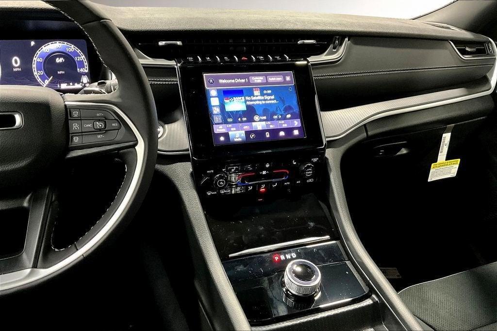 new 2025 Jeep Grand Cherokee L car, priced at $41,495