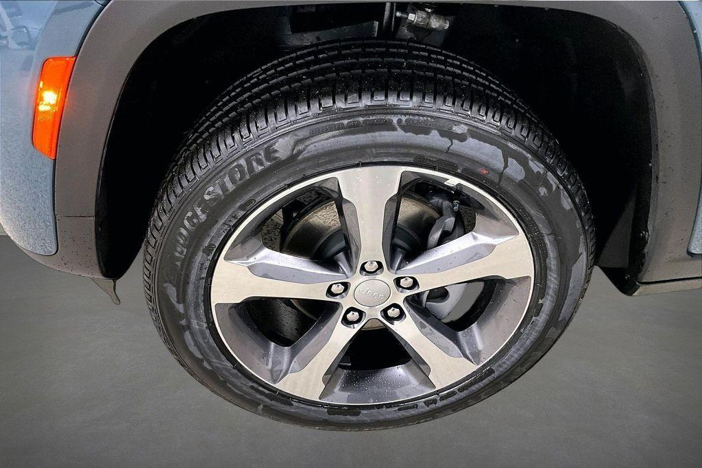 new 2026 Jeep Grand Cherokee car, priced at $49,210