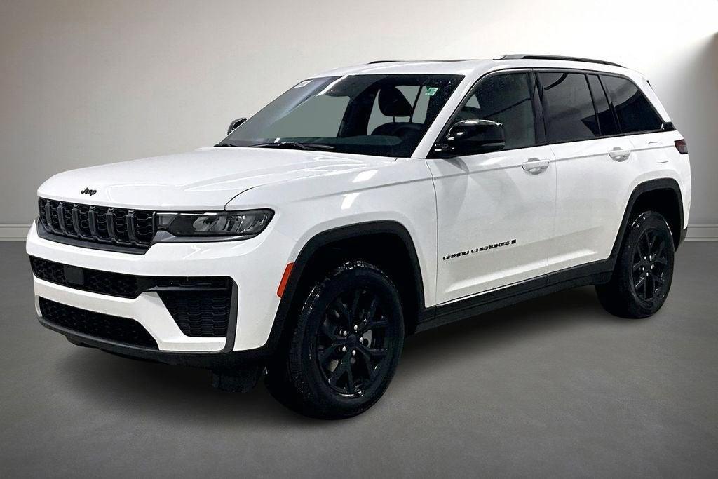 new 2026 Jeep Grand Cherokee car, priced at $43,995