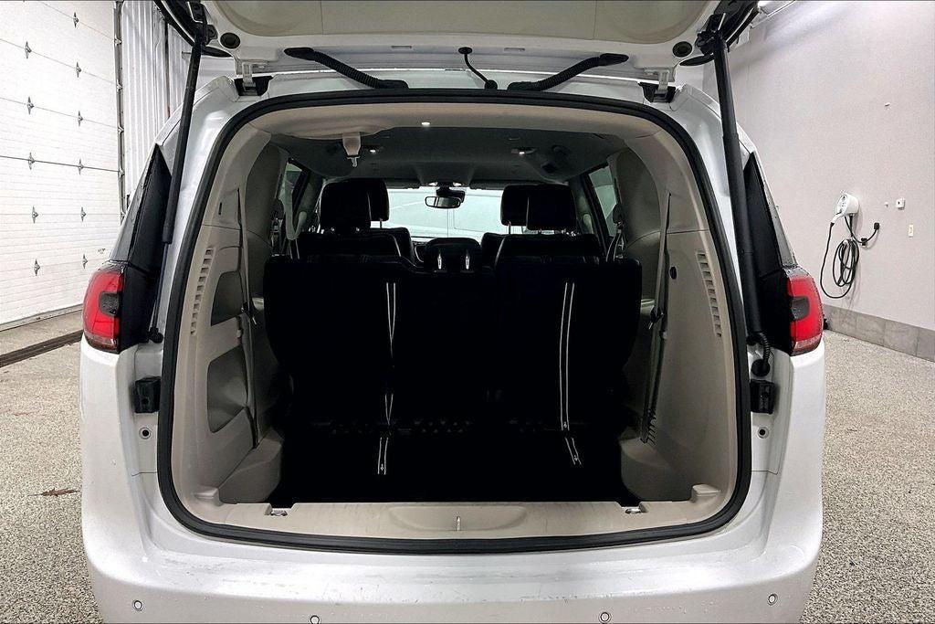 used 2023 Chrysler Pacifica car, priced at $25,700