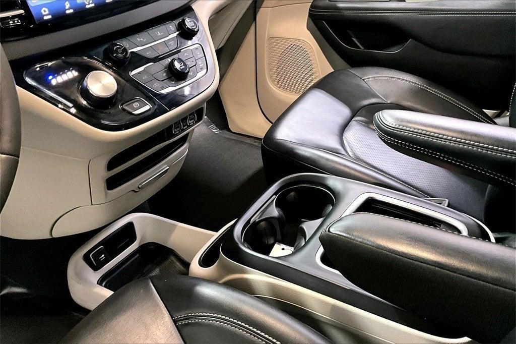 used 2023 Chrysler Pacifica car, priced at $25,900