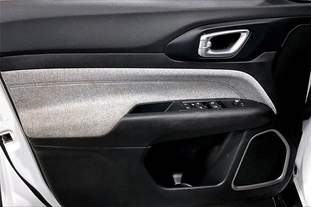 used 2022 Jeep Compass car, priced at $21,000