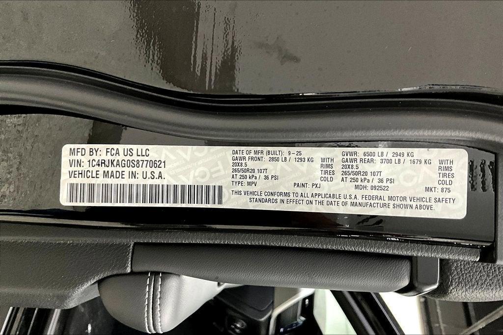 new 2025 Jeep Grand Cherokee L car, priced at $42,400